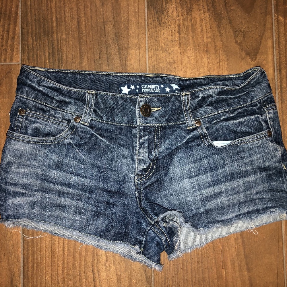 BLUE JEAN SHORTS